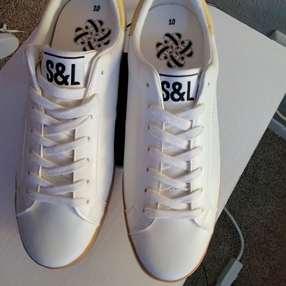 SAM and LIBBY Women's Addie Sneakers - Picture 4 of 10